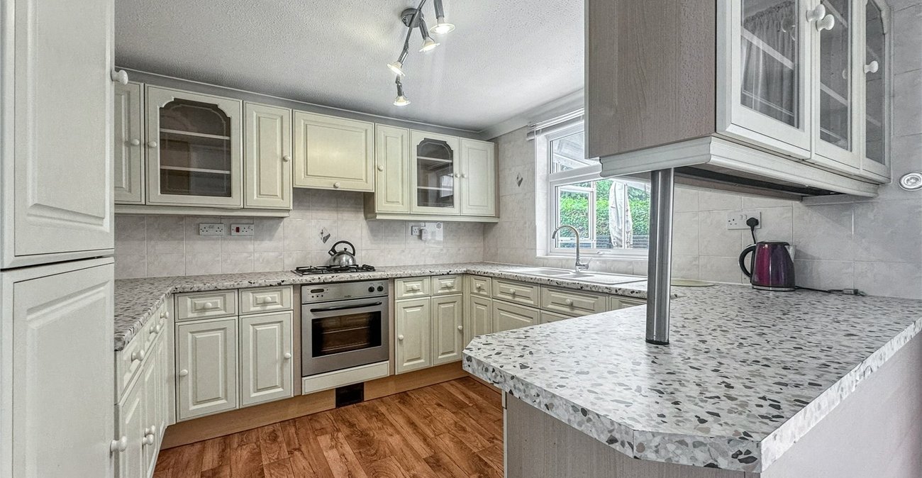 4 bedroom bungalow for sale in Rainham | Robinson Michael & Jackson