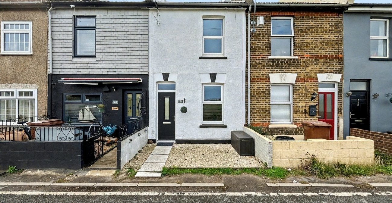 2 bedroom house for sale in Rainham | Robinson Michael & Jackson