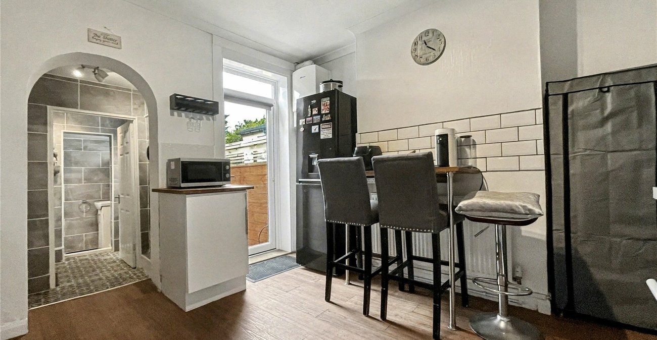 2 bedroom house for sale in Rainham | Robinson Michael & Jackson