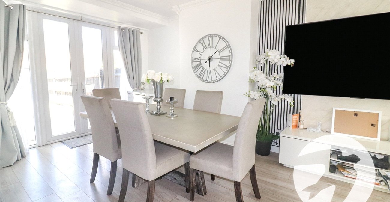 4 bedroom house for sale in Erith | Robinson Jackson
