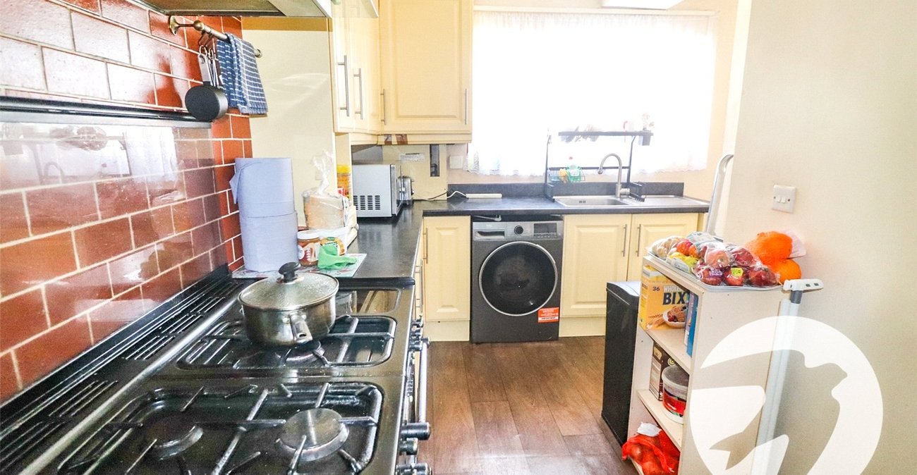 4 bedroom house for sale in Erith | Robinson Jackson