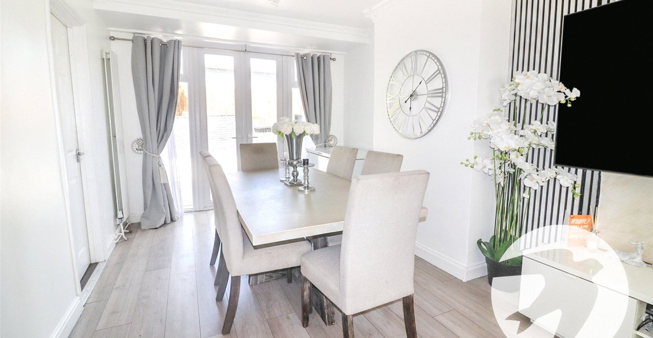 4 bedroom house for sale in Erith | Robinson Jackson