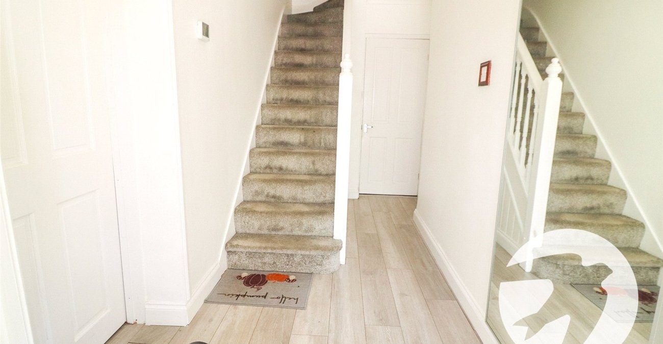 4 bedroom house for sale in Erith | Robinson Jackson