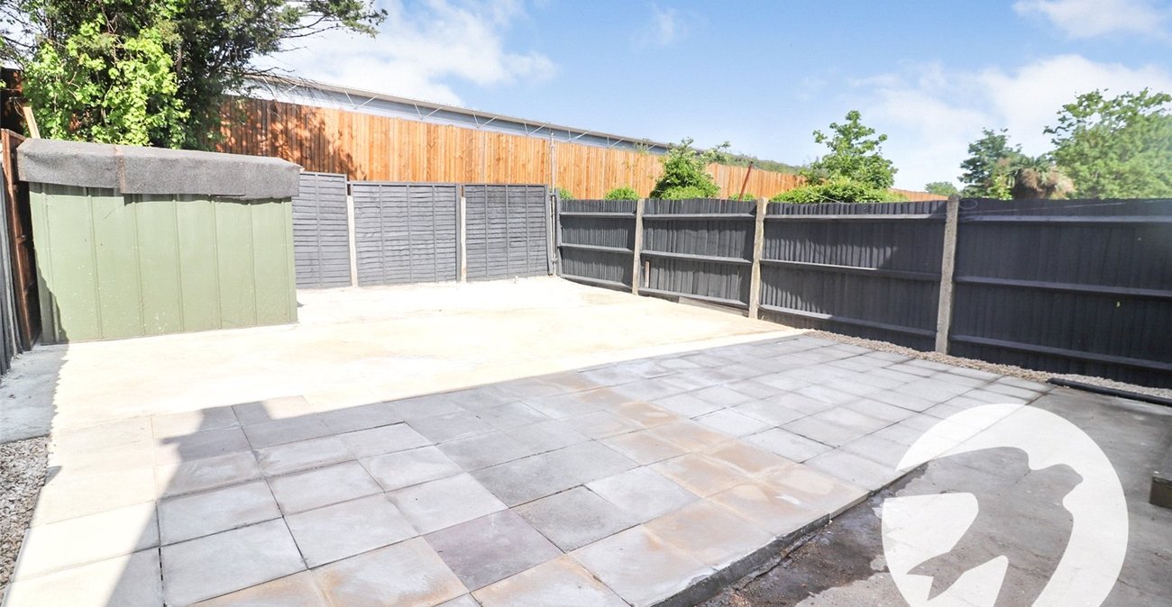 4 bedroom house for sale in Erith | Robinson Jackson
