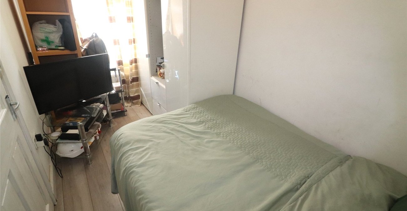 4 bedroom house for sale in Erith | Robinson Jackson