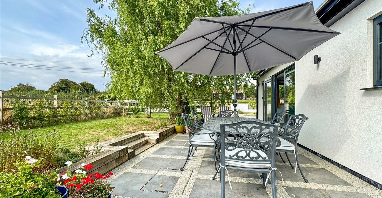 3 bedroom house for sale in Hextable | Robinson Jackson