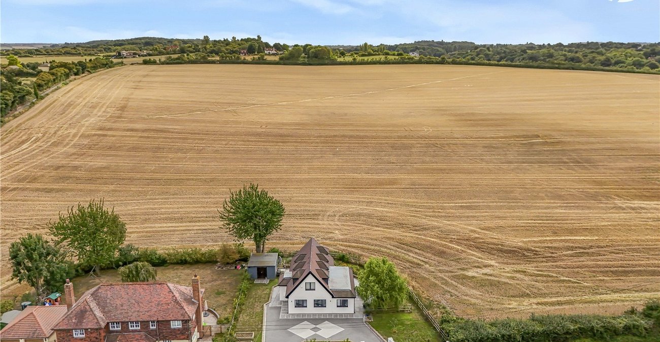 3 bedroom house for sale in Hextable | Robinson Jackson