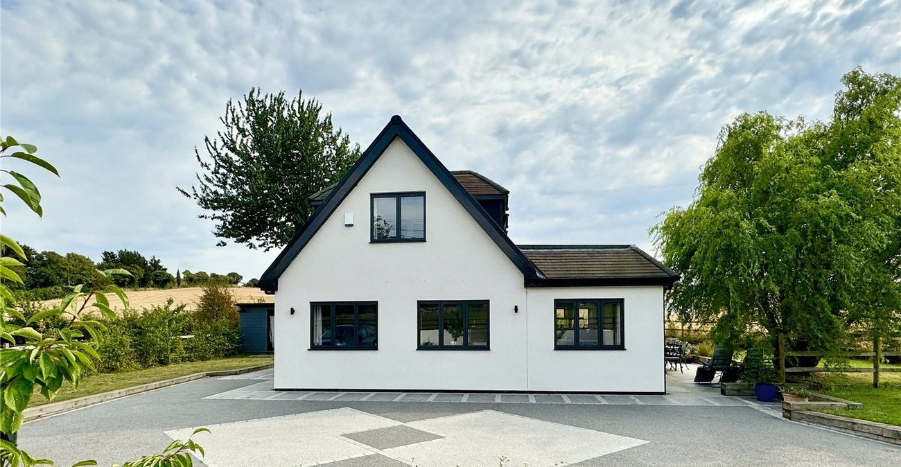 3 bedroom house for sale in Hextable | Robinson Jackson