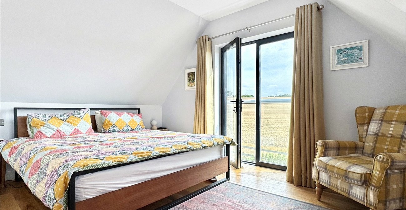 3 bedroom house for sale in Hextable | Robinson Jackson