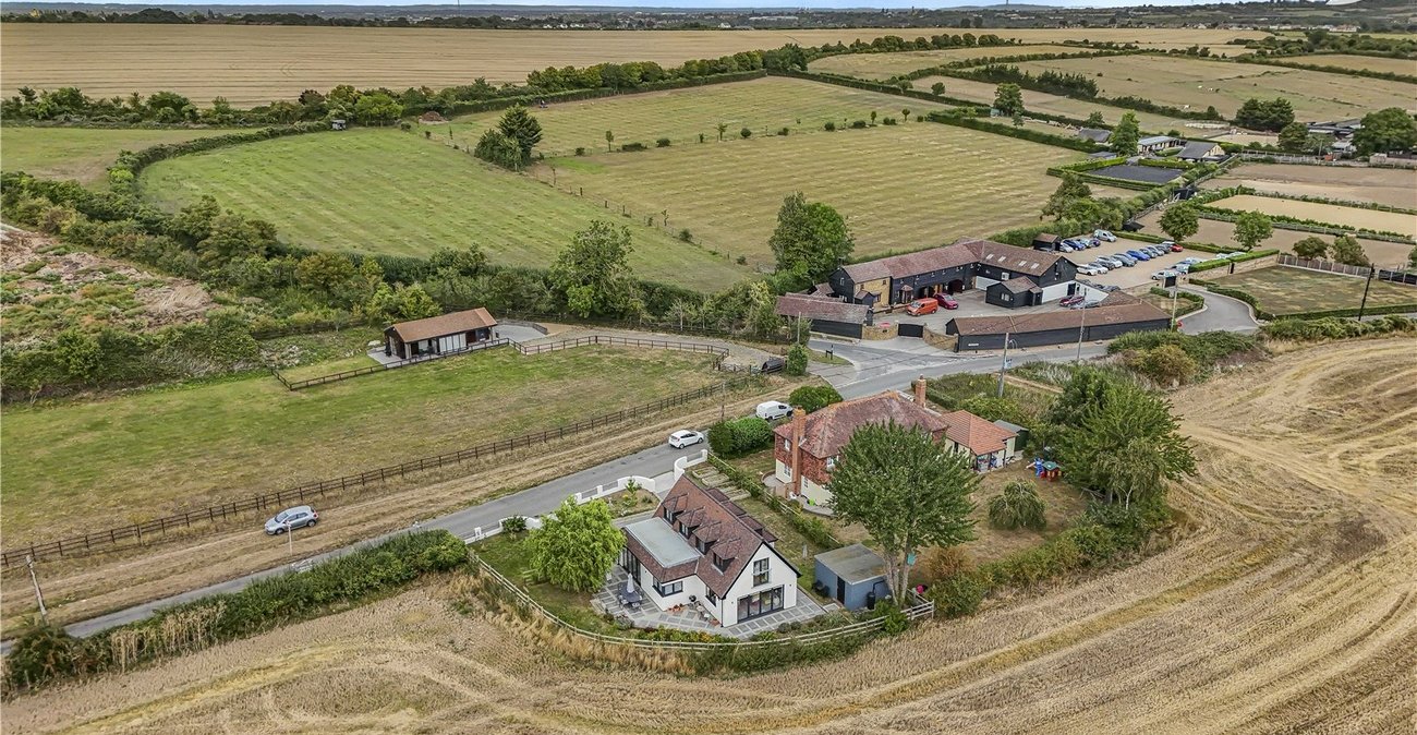 3 bedroom house for sale in Hextable | Robinson Jackson