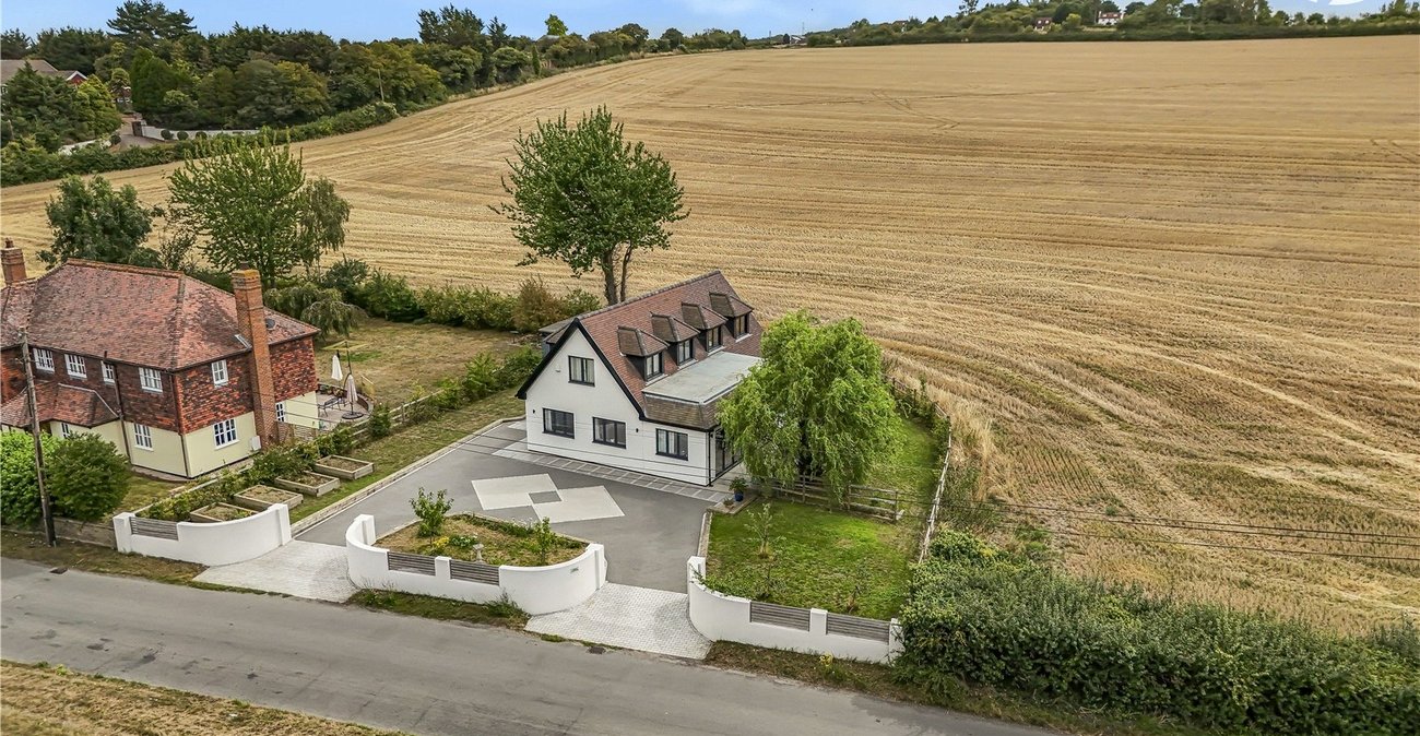 3 bedroom house for sale in Hextable | Robinson Jackson