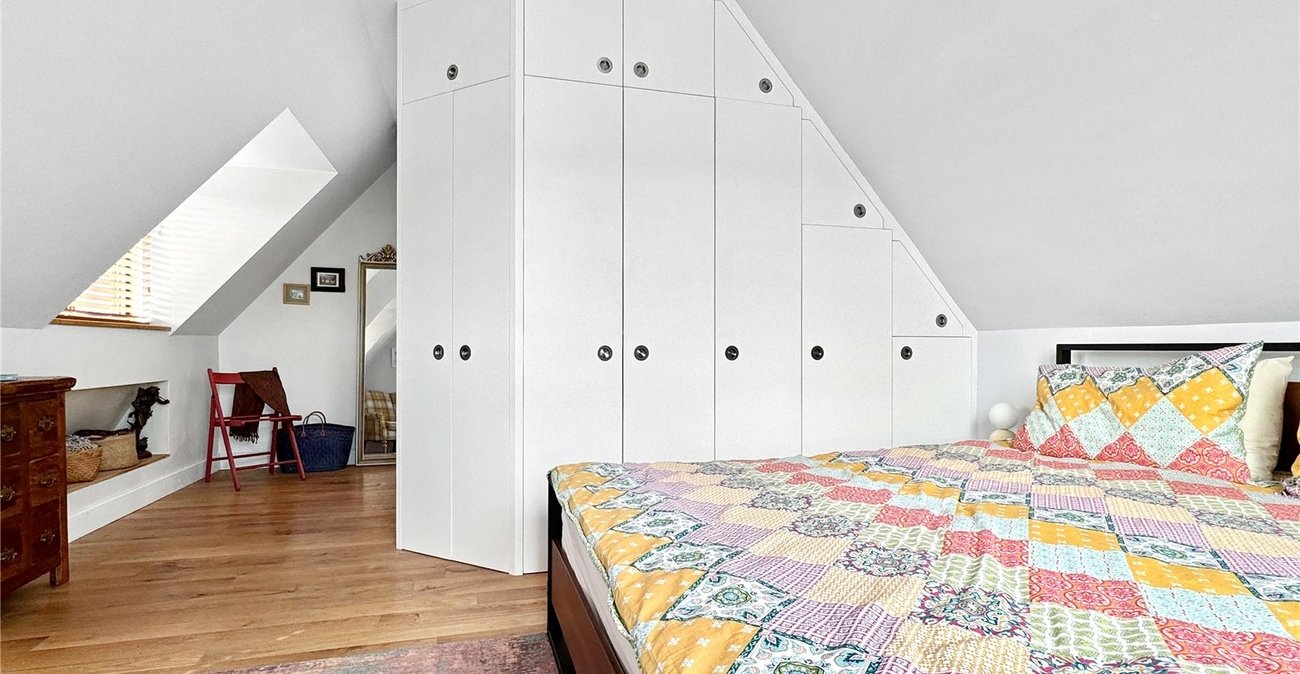 3 bedroom house for sale in Hextable | Robinson Jackson