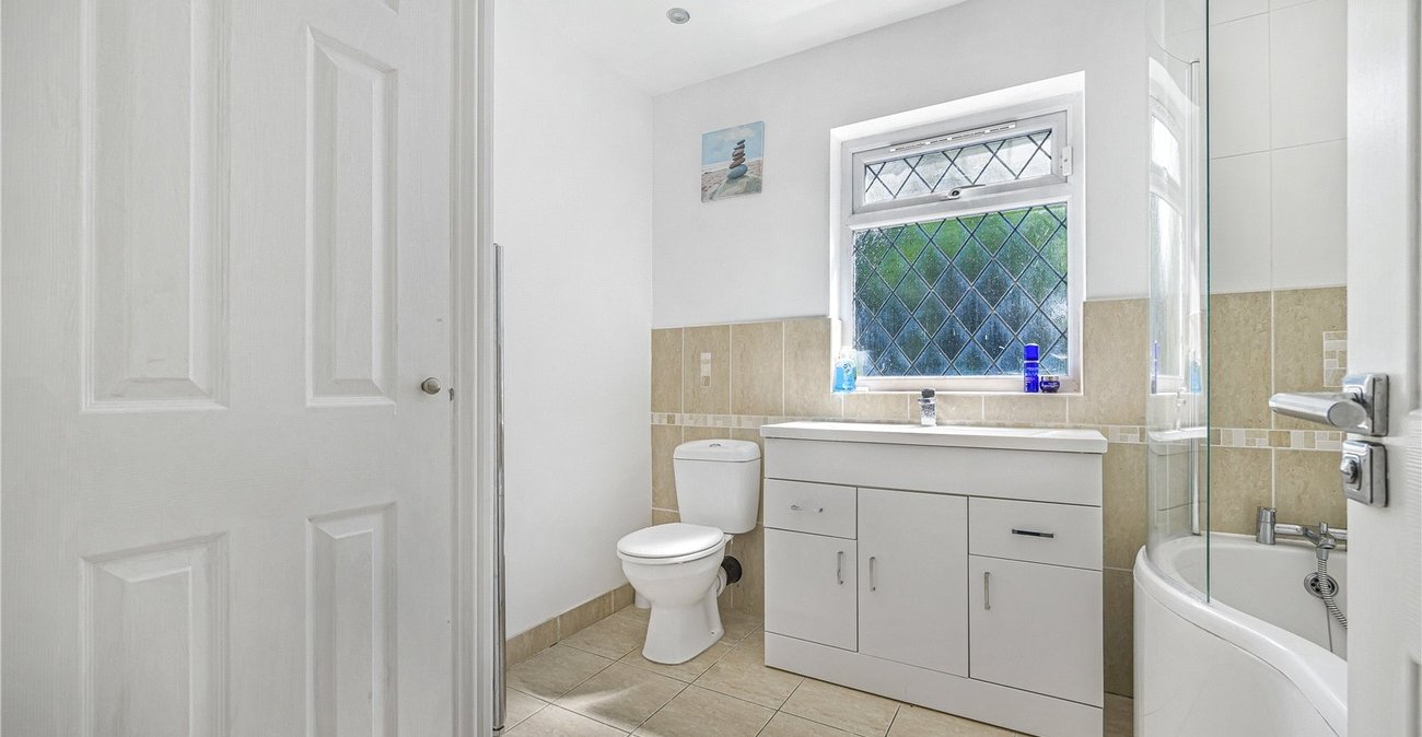 5 bedroom house for sale in Hextable | Robinson Jackson