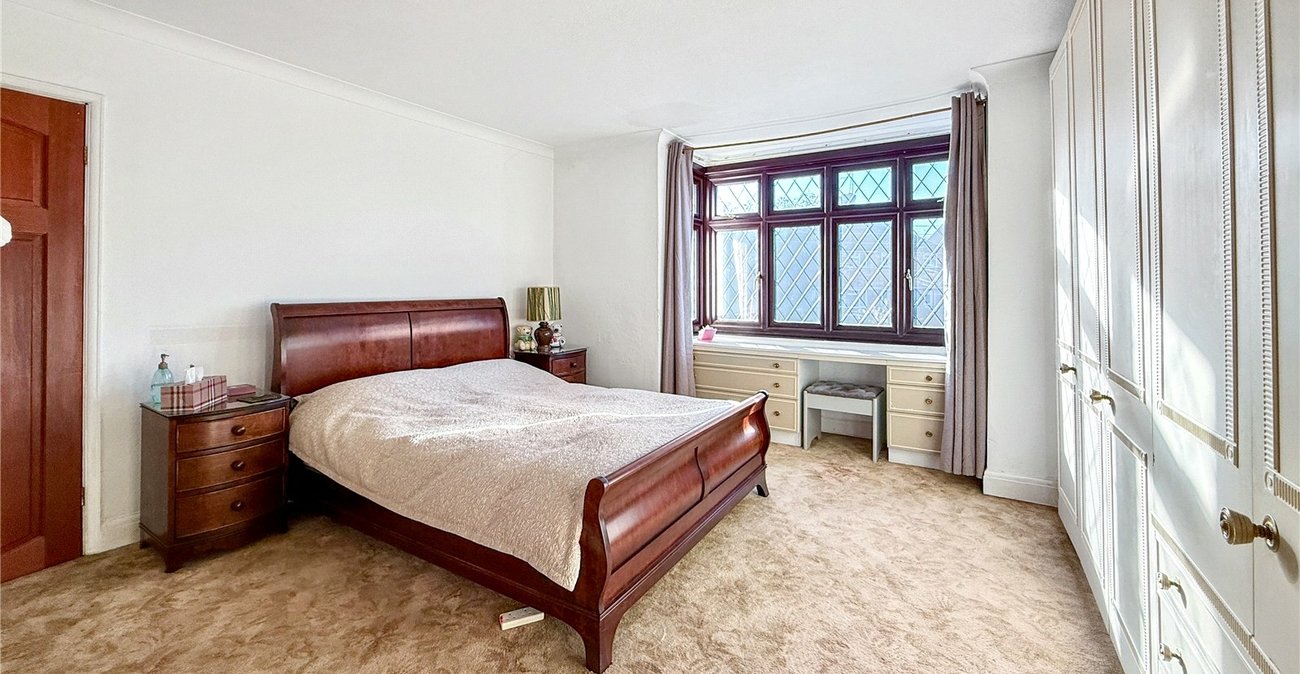 4 bedroom house for sale in Hextable | Robinson Jackson