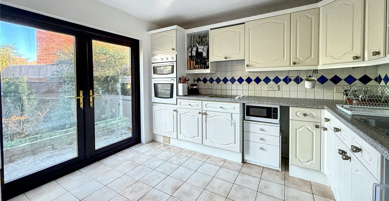 4 bedroom house for sale in Hextable | Robinson Jackson