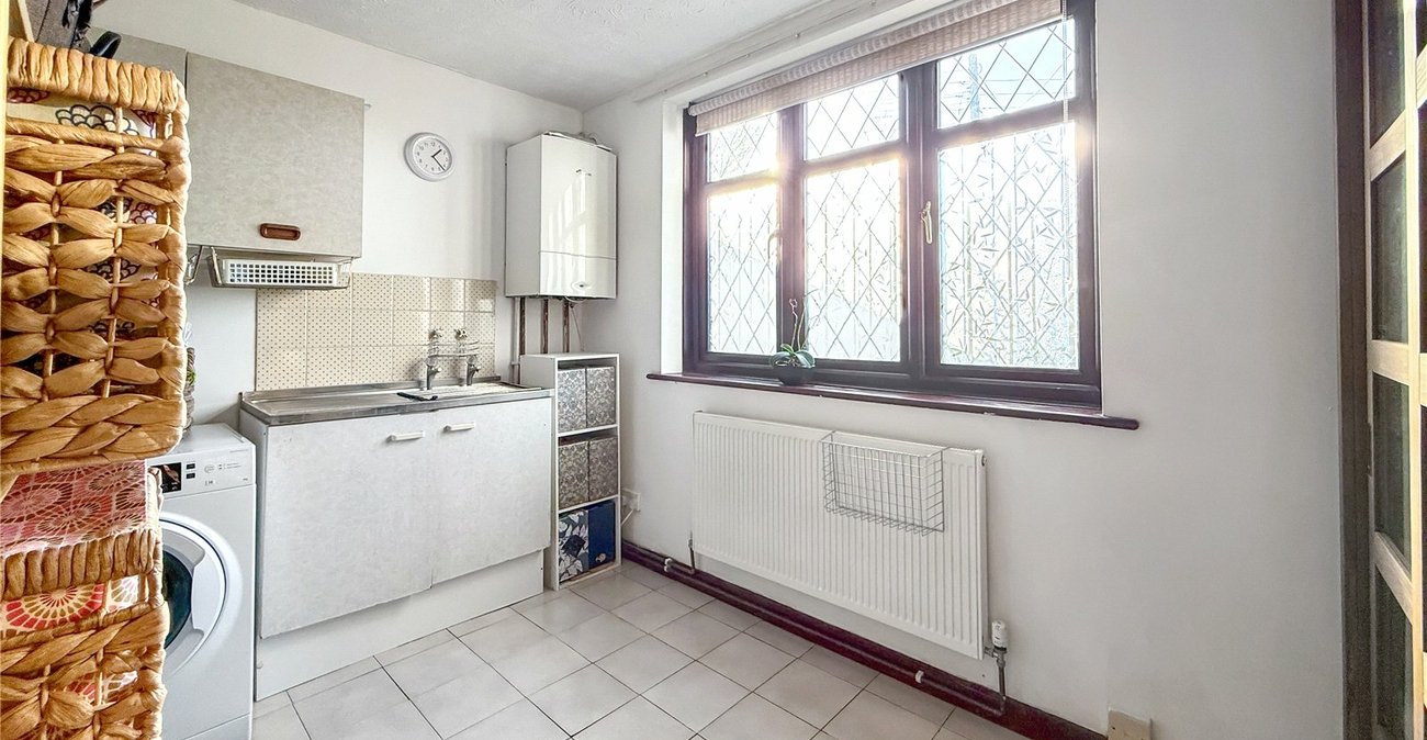 4 bedroom house for sale in Hextable | Robinson Jackson