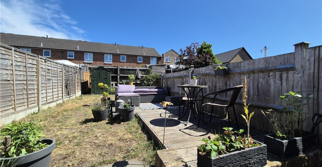 2 bedroom house for sale in Orpington | Robinson Jackson