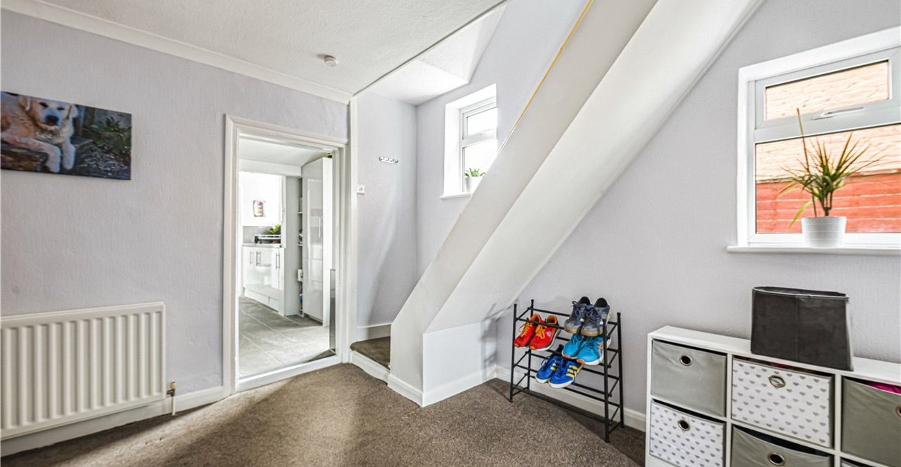 2 bedroom house for sale in Orpington | Robinson Jackson