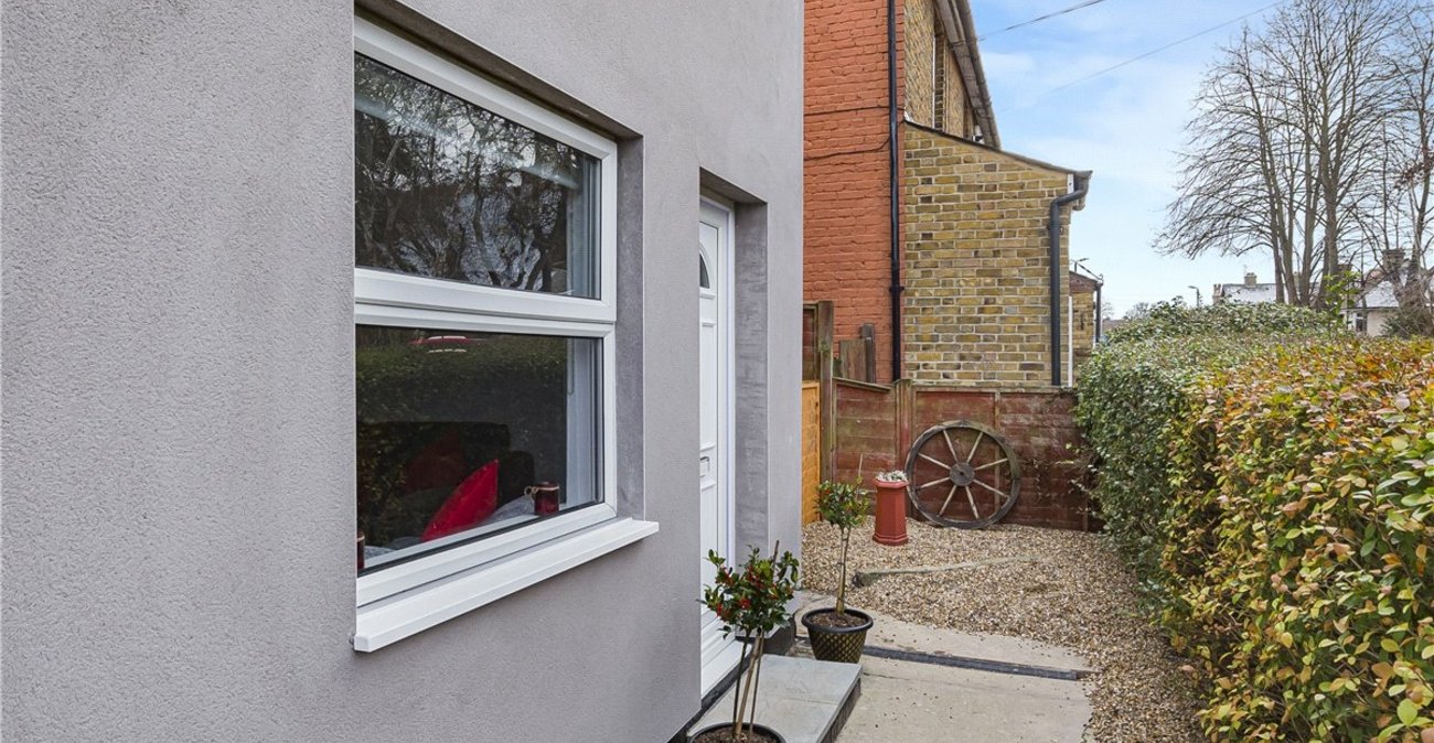 2 bedroom house for sale in Orpington | Robinson Jackson