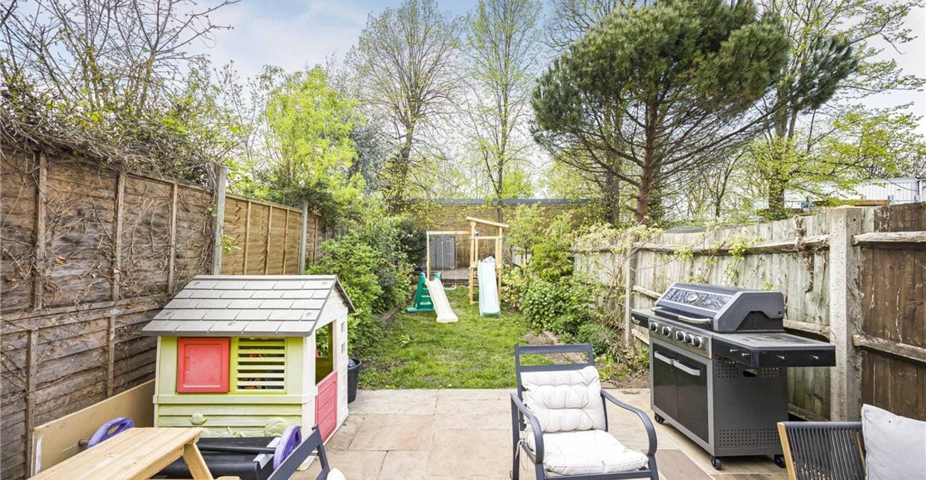 3 bedroom house for sale in Orpington | Robinson Jackson