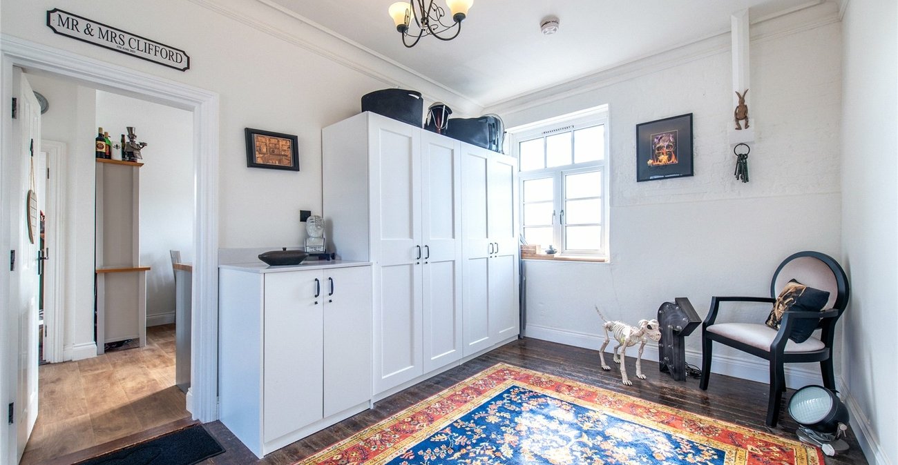 2 bedroom property for sale in Teynham | Robinson Michael & Jackson