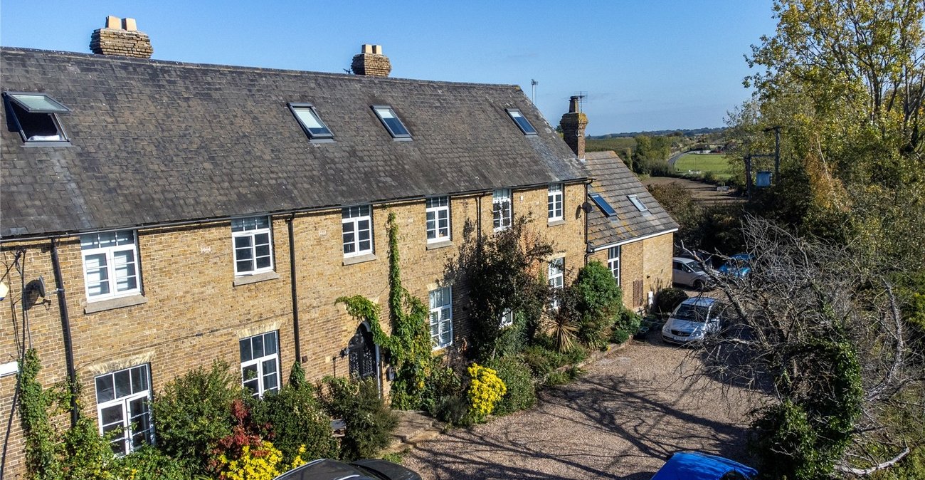 2 bedroom property for sale in Teynham | Robinson Michael & Jackson