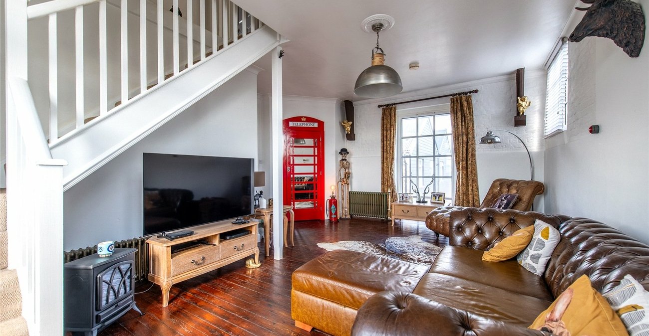 2 bedroom property for sale in Teynham | Robinson Michael & Jackson
