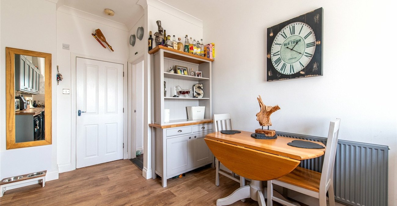 2 bedroom property for sale in Teynham | Robinson Michael & Jackson