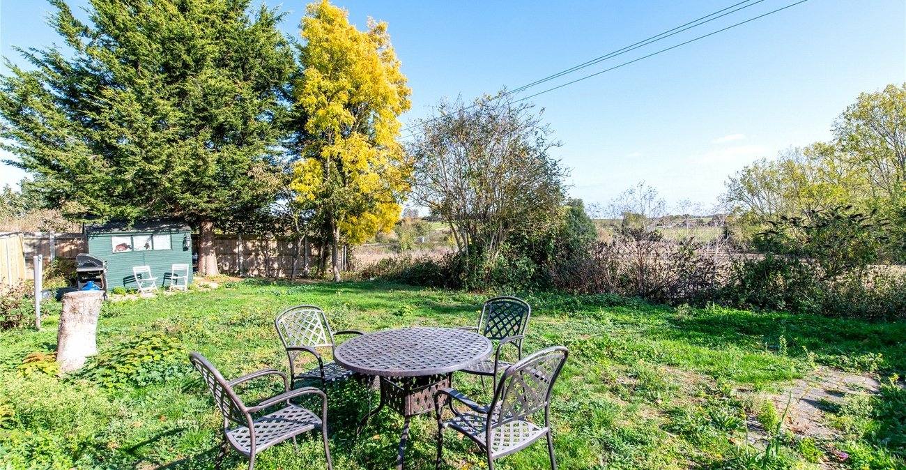 2 bedroom property for sale in Teynham | Robinson Michael & Jackson