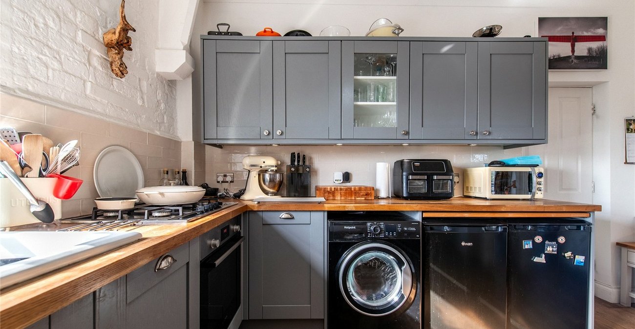 2 bedroom property for sale in Teynham | Robinson Michael & Jackson