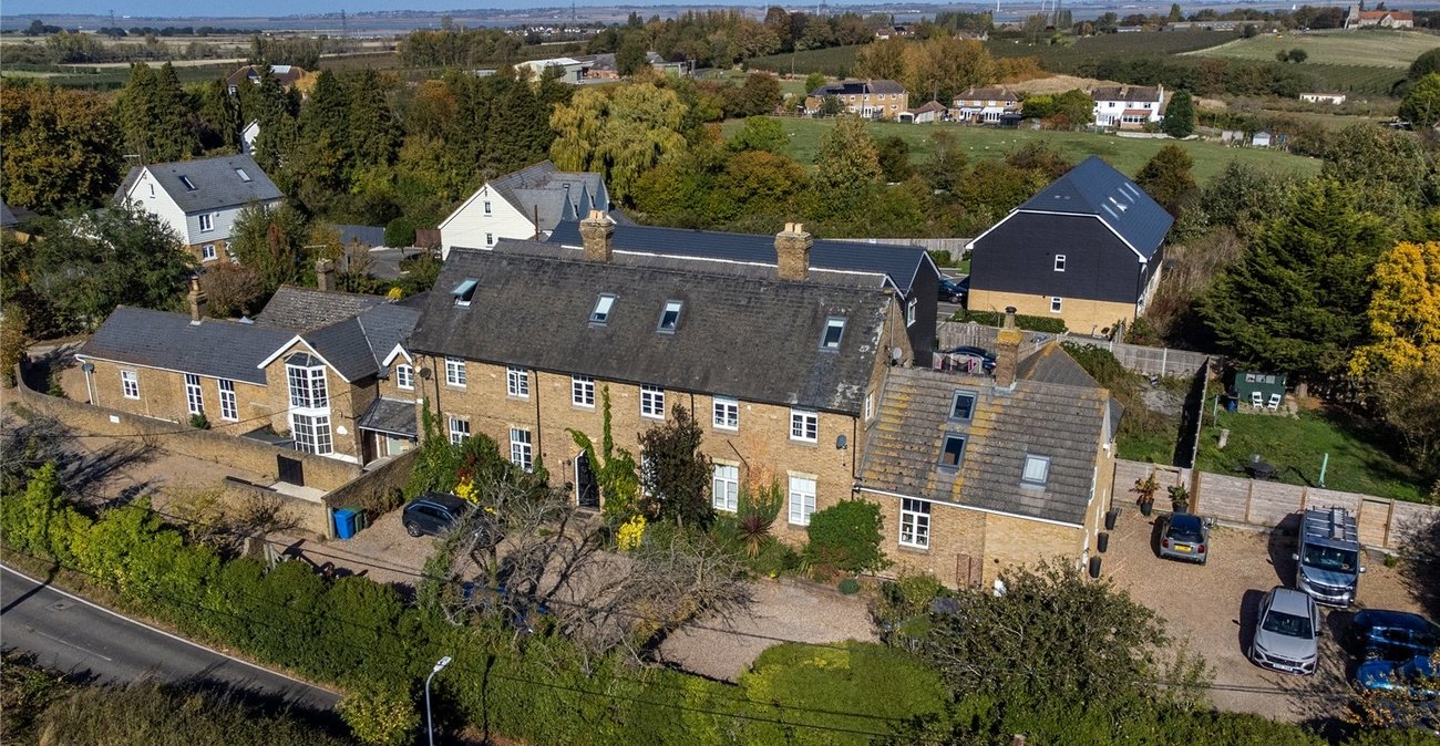 2 bedroom property for sale in Teynham | Robinson Michael & Jackson