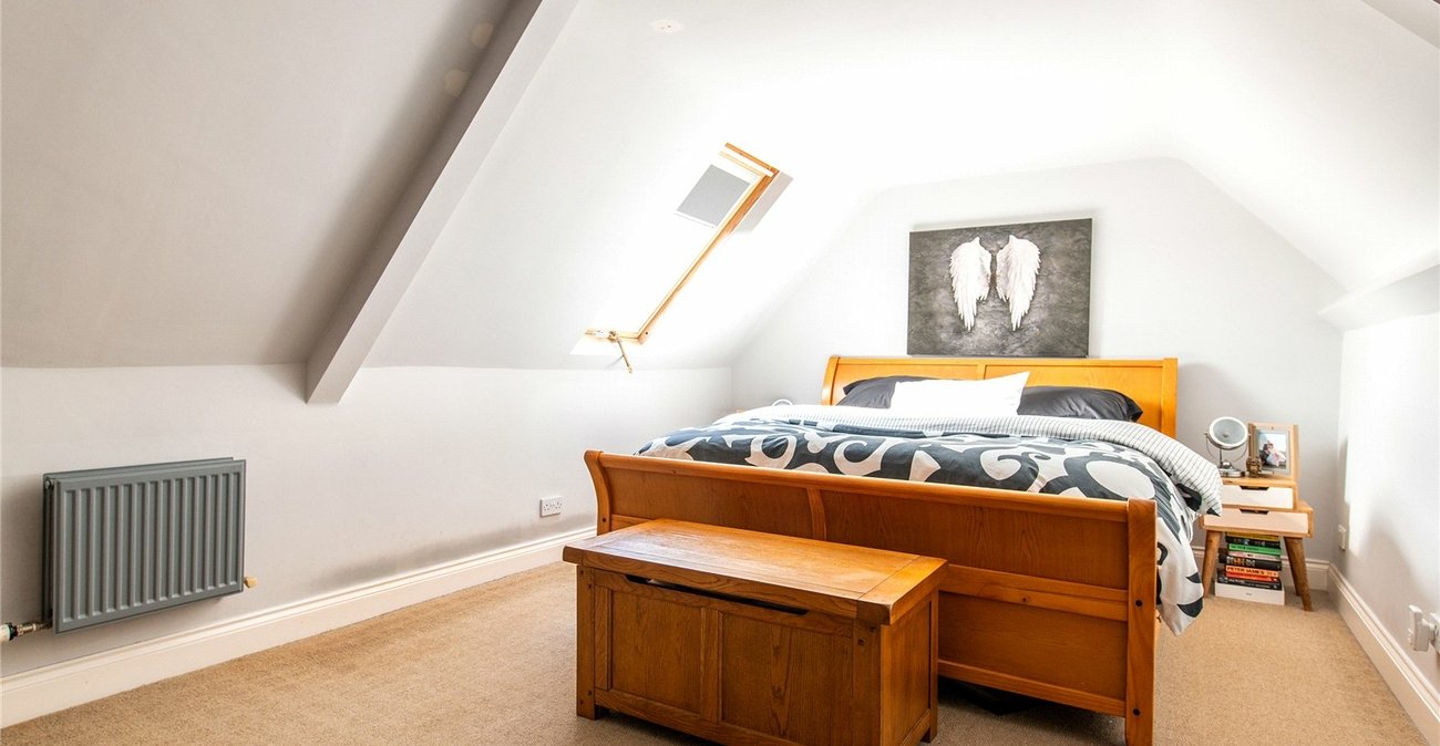 2 bedroom property for sale in Teynham | Robinson Michael & Jackson