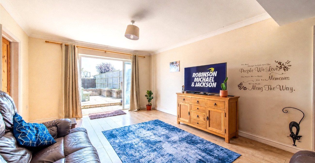 3 bedroom bungalow for sale in Gillingham | Robinson Michael & Jackson