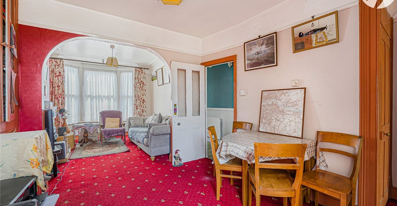 2 bedroom house for sale in Dartford | Robinson Jackson