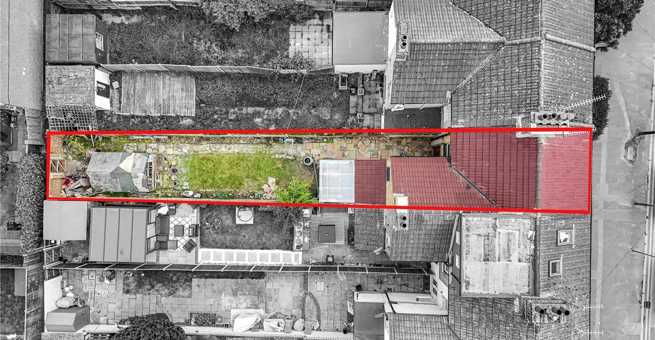 2 bedroom house for sale in Dartford | Robinson Jackson