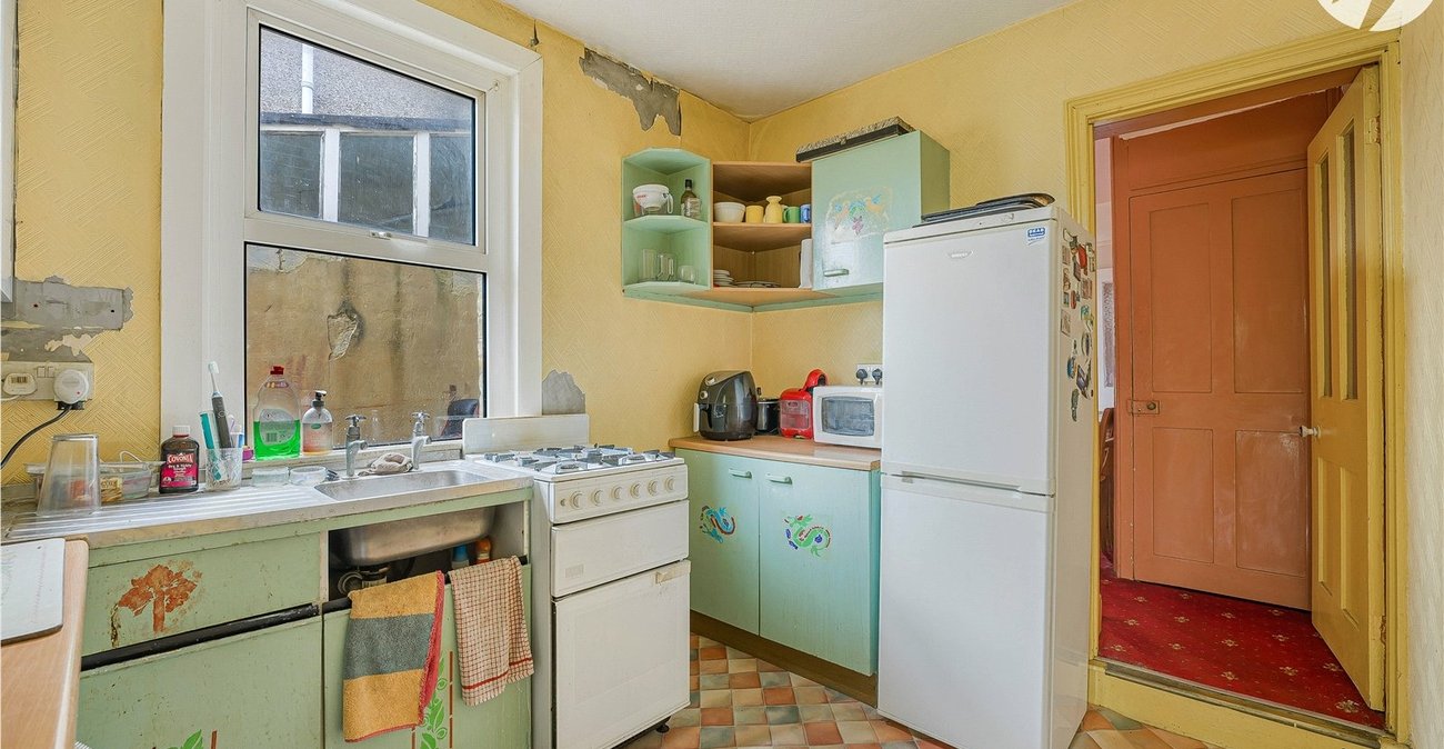 2 bedroom house for sale in Dartford | Robinson Jackson