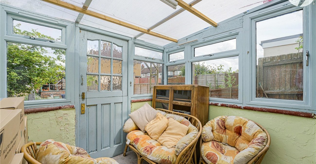 2 bedroom house for sale in Dartford | Robinson Jackson