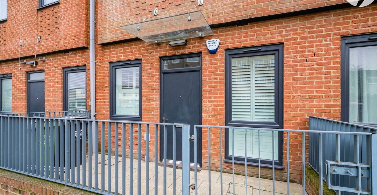 1 bedroom property for sale in Dartford | Robinson Jackson