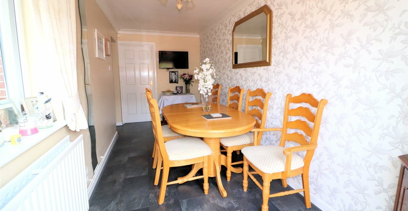 3 bedroom house for sale in Erith | Robinson Jackson