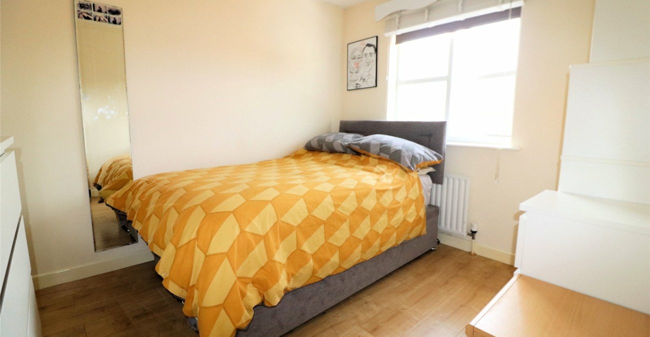 3 bedroom house for sale in Erith | Robinson Jackson