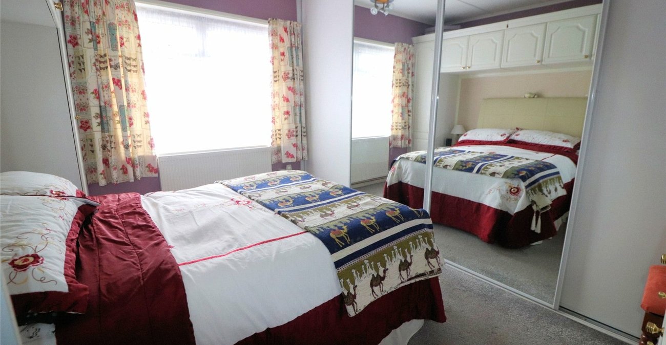 3 bedroom house for sale in Erith | Robinson Jackson