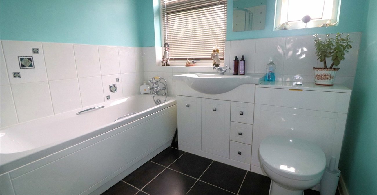 3 bedroom house for sale in Erith | Robinson Jackson
