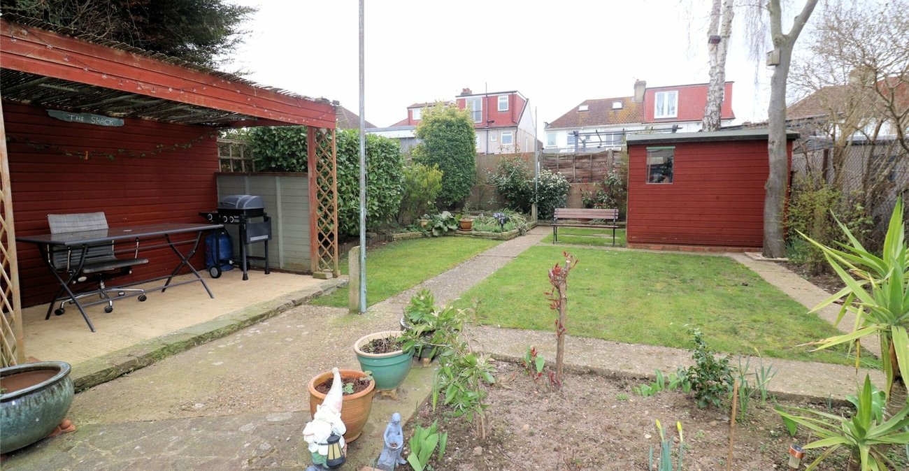 3 bedroom house for sale in Erith | Robinson Jackson