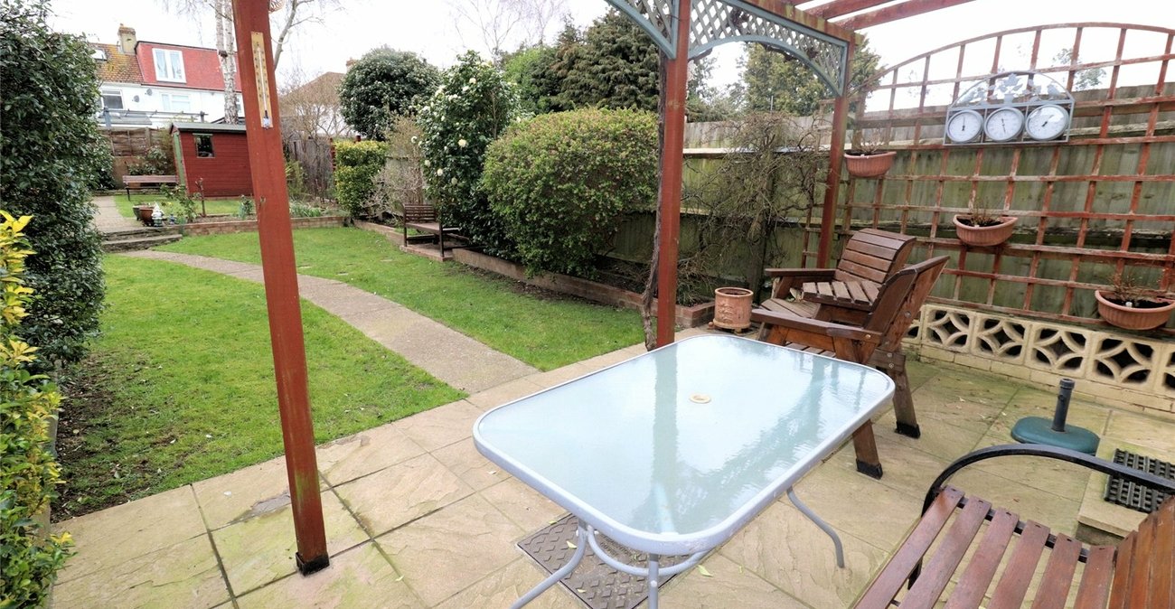 3 bedroom house for sale in Erith | Robinson Jackson