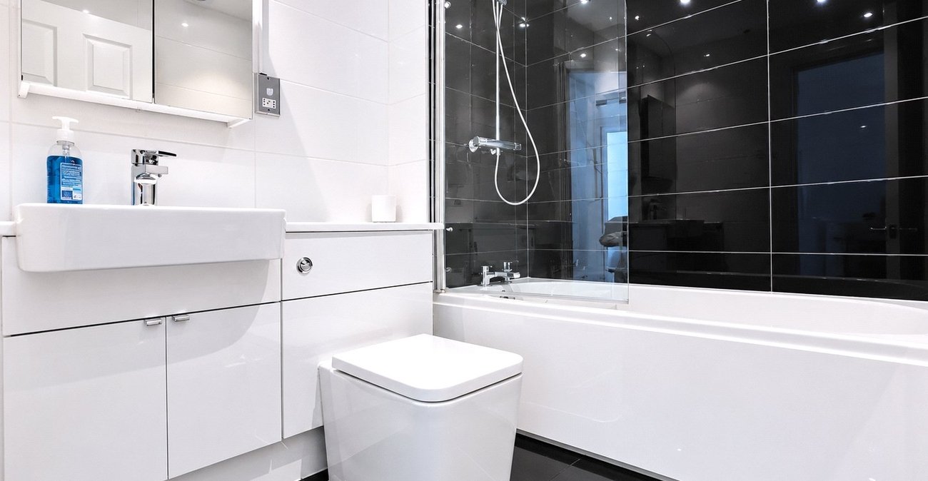 2 bedroom property for sale in Hither Green | Robinson Jackson