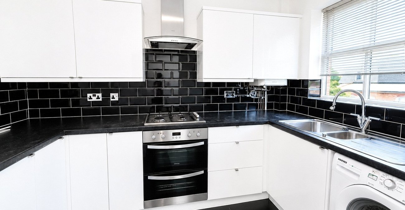 2 bedroom property for sale in Hither Green | Robinson Jackson