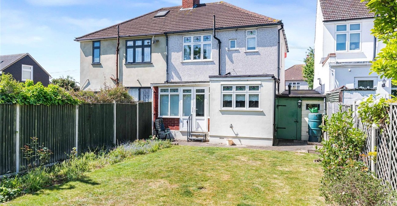 3 bedroom house for sale in Welling | Robinson Jackson