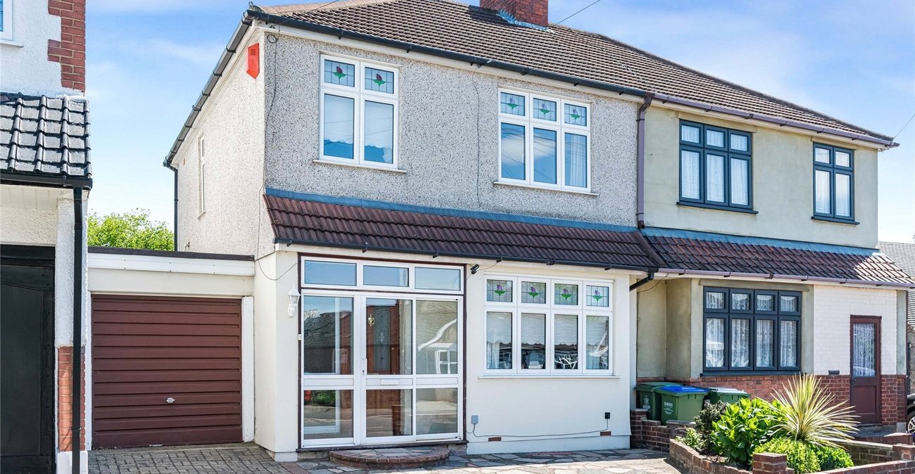 3 bedroom house for sale in Welling | Robinson Jackson