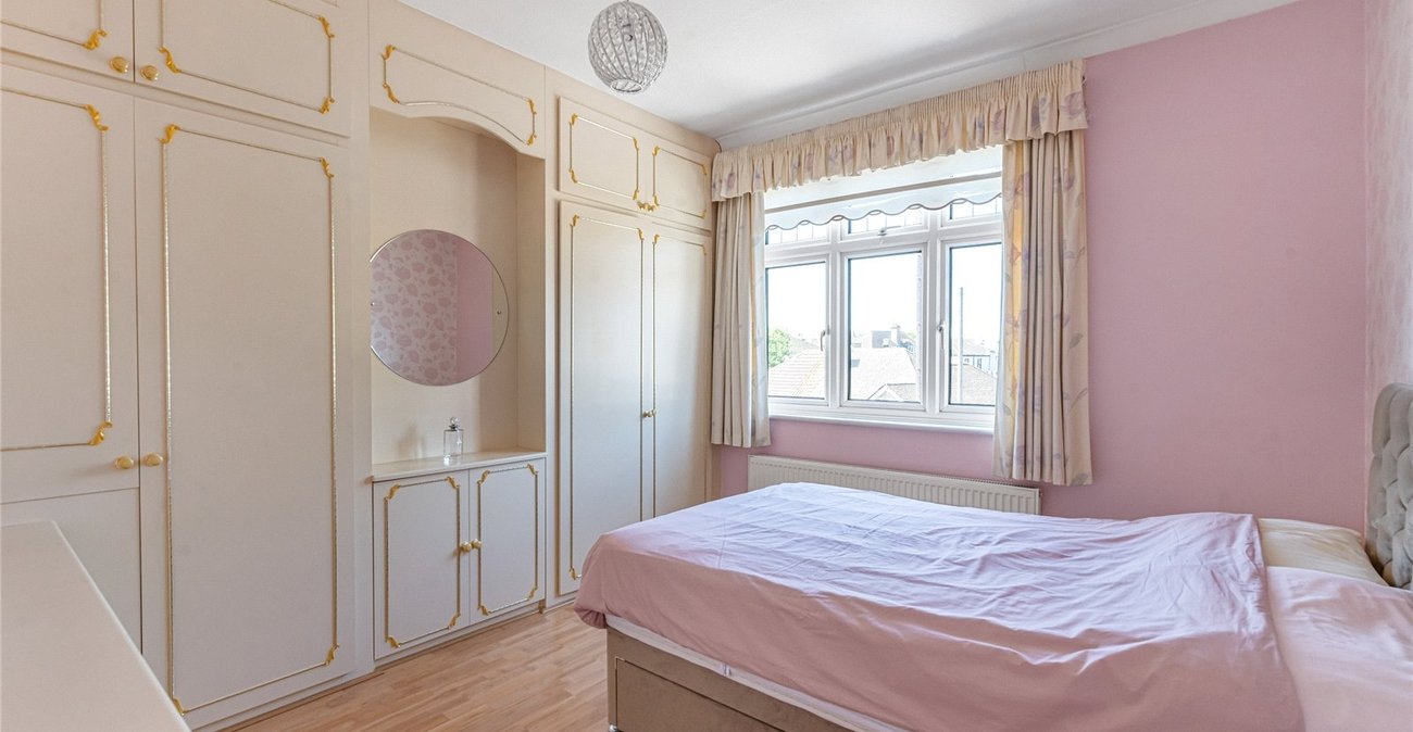 3 bedroom house for sale in Welling | Robinson Jackson