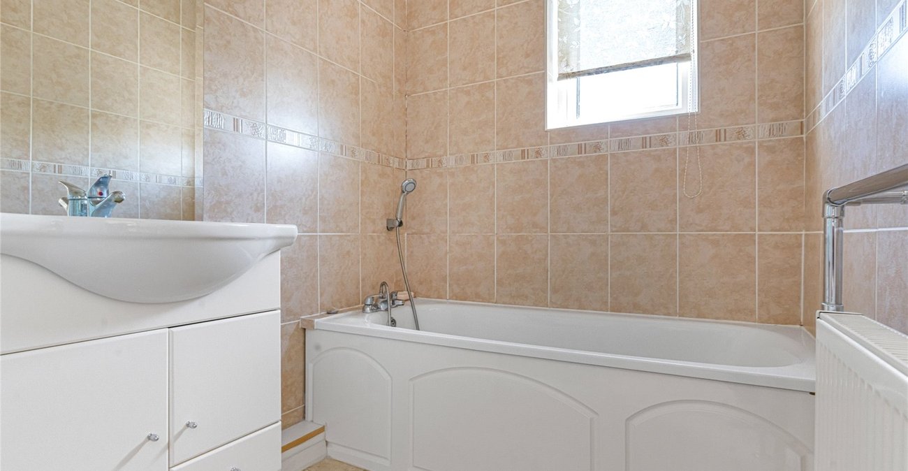 3 bedroom house for sale in Welling | Robinson Jackson